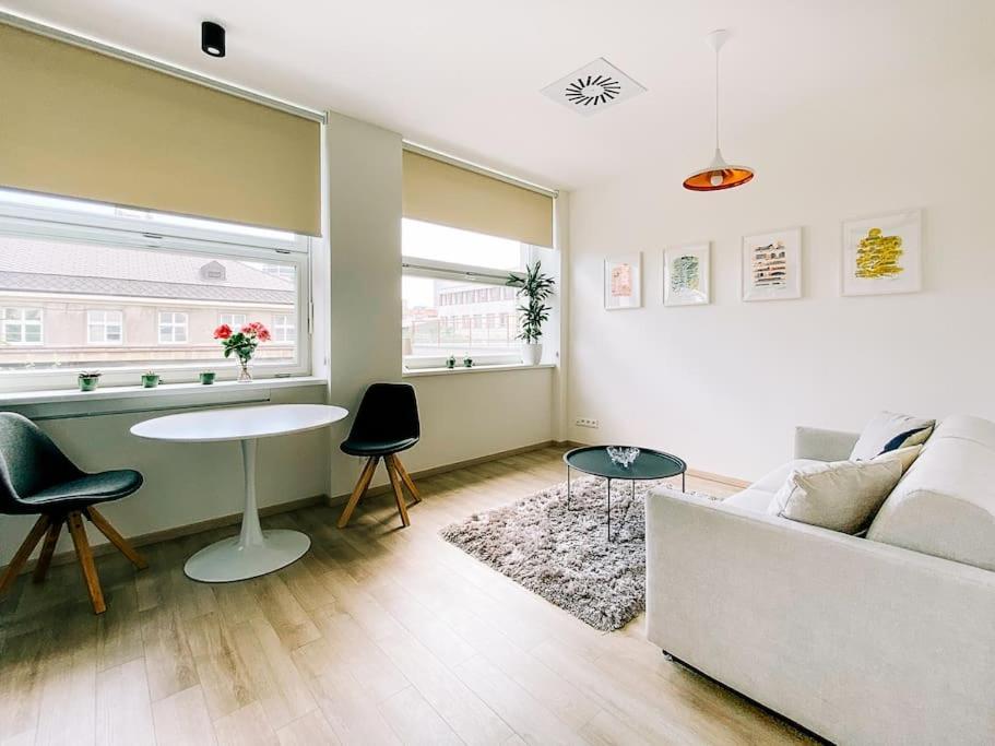 New Studio In Quiet Part Of The City Center Братислава Екстер'єр фото