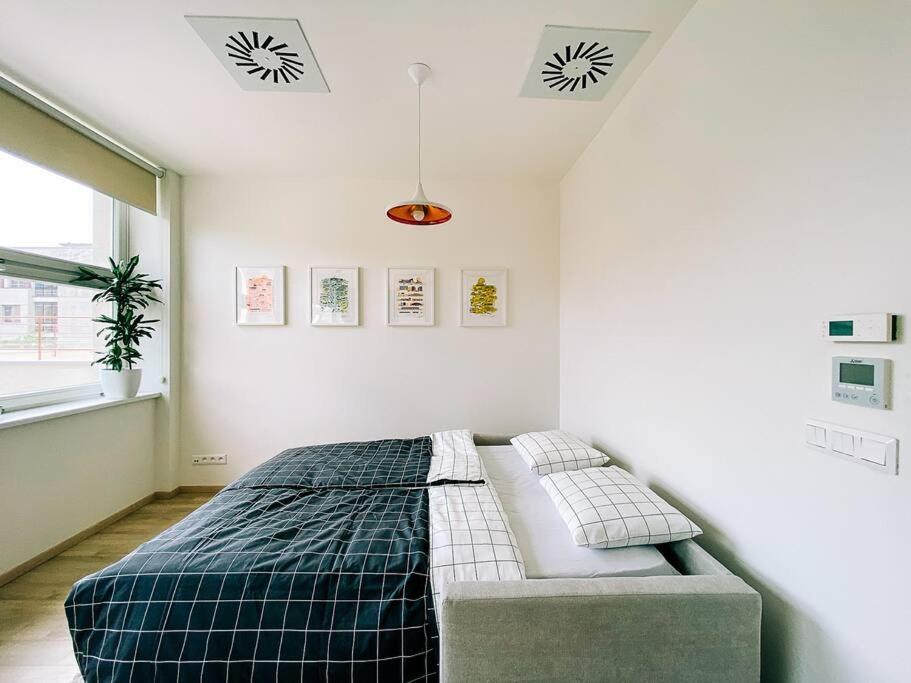 New Studio In Quiet Part Of The City Center Братислава Екстер'єр фото