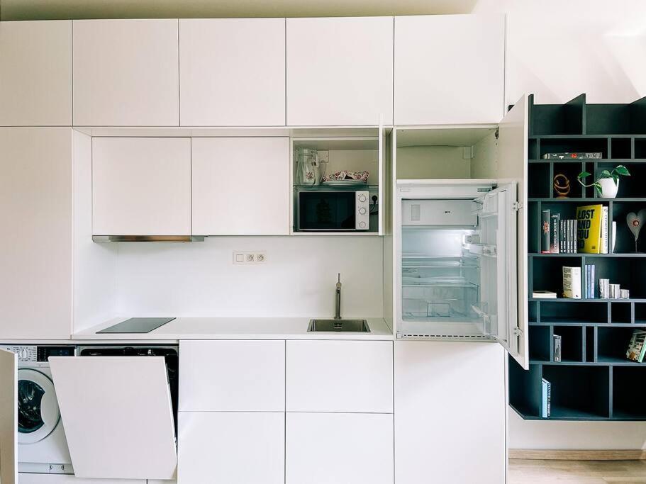 New Studio In Quiet Part Of The City Center Братислава Екстер'єр фото